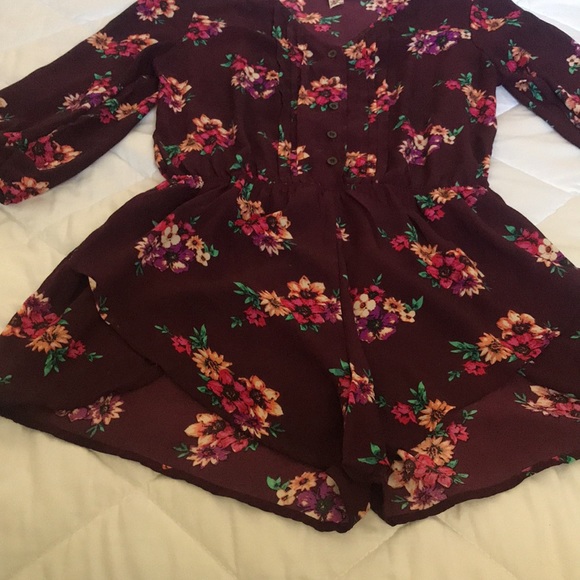 Plum/ burgundy floral long sleeve Romper - Picture 2 of 6
